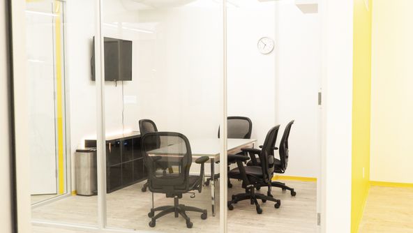 Muze Office - Suite 220